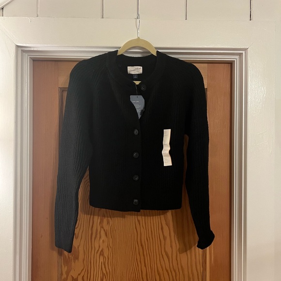 NWT Universal Thread sweater - Picture 1 of 5